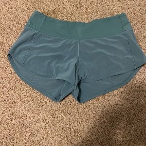 Lululemon blue 2.5” speedy up shorts - size 4